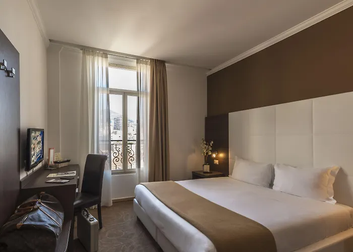 Hotel Ambassador-monaco 3*