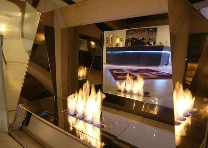 Hotel Ambassador-monaco 3*