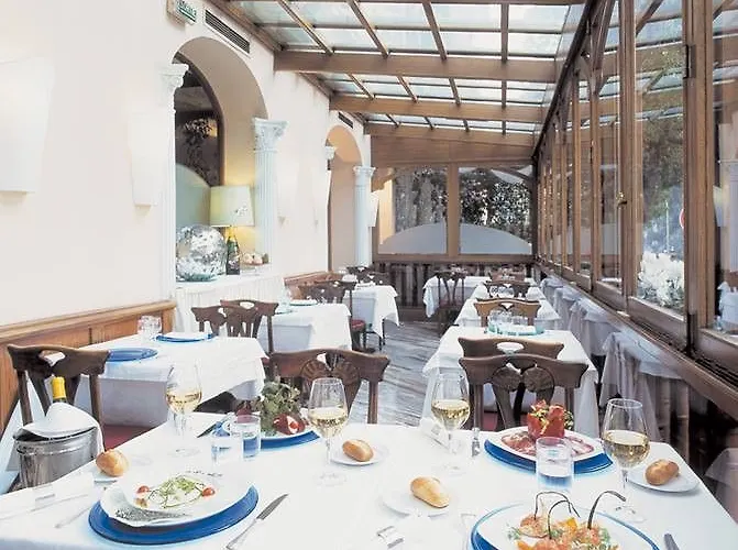 Hotel Ambassador-monaco 3*