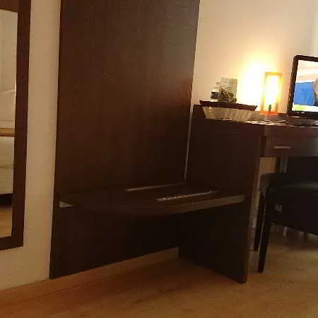 Ambassador-monaco Otel